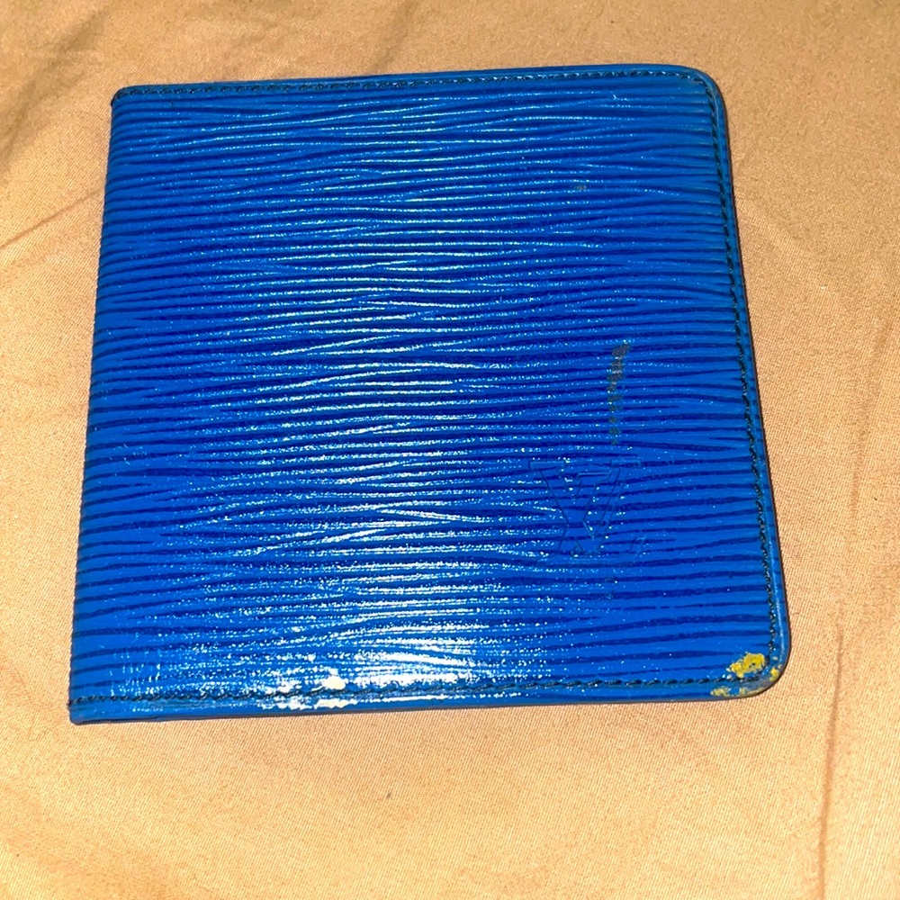 Minor discoloring but in great shape